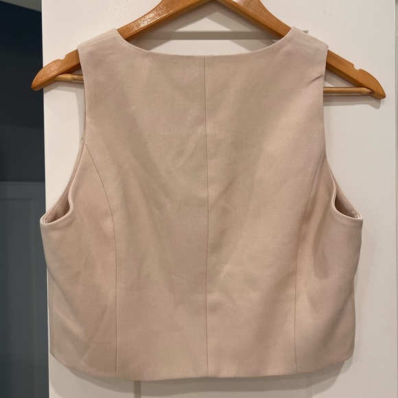 Khloe Pocketed Cropped Vest in Natural size Medium - Picture 2 of 2